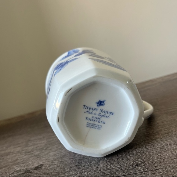 Tiffany & Co. Tiffany Nature 1996 Collection Blueberry Glass Mug - Picture 5 of 10
